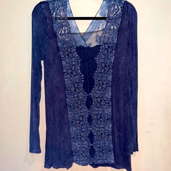 Gimmicks by bke blue long sleeve Lacey boho styled top size Small - Picture 1 of 12